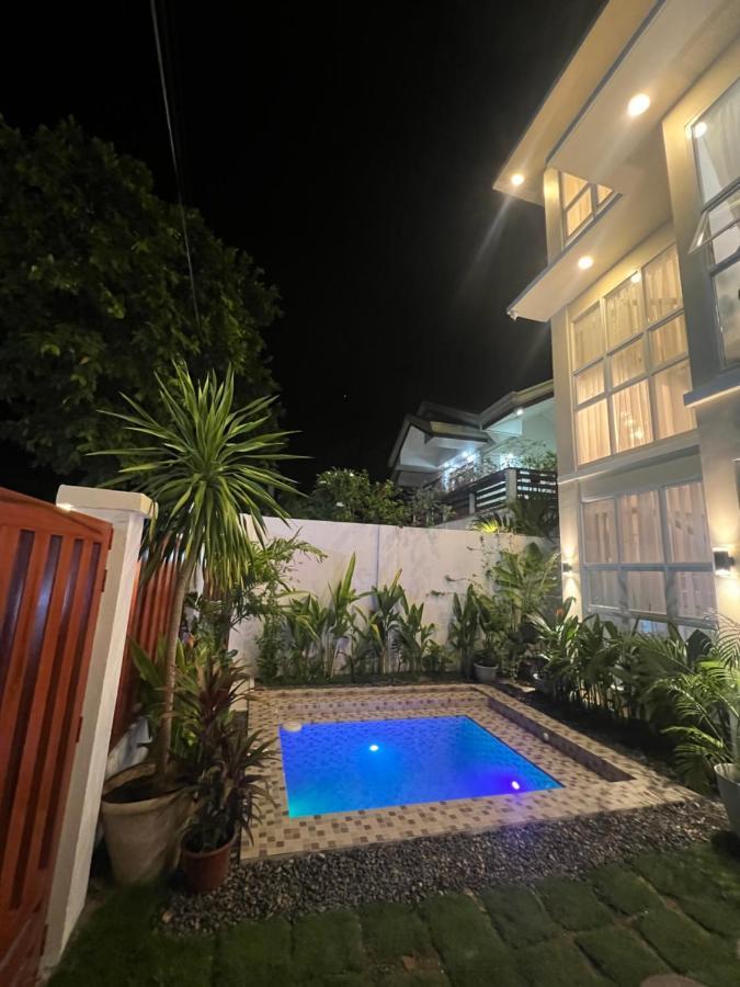 Rich-Vania Suites General Luna  Extérieur photo