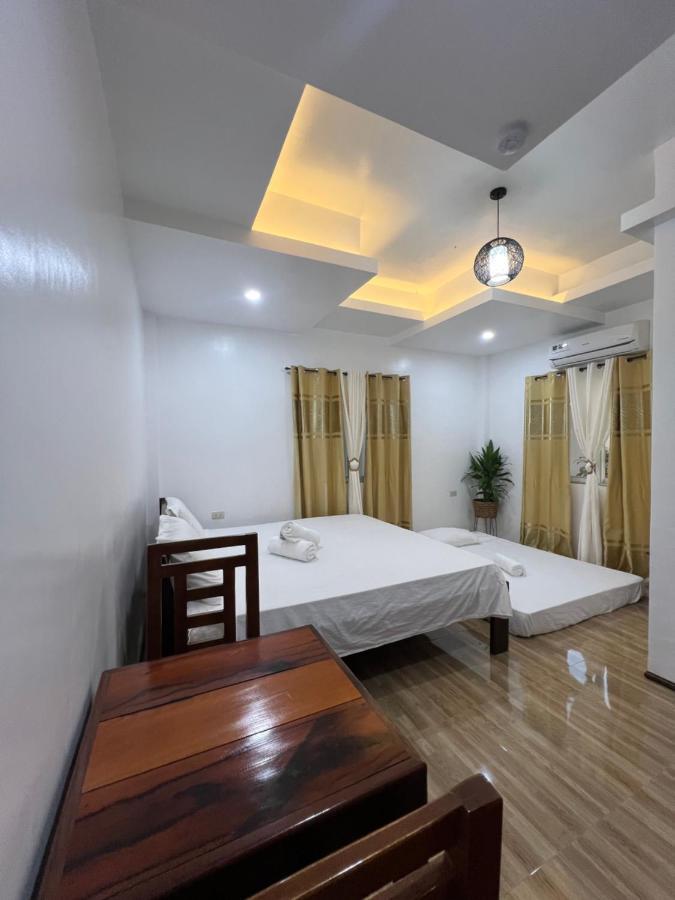 Rich-Vania Suites General Luna  Extérieur photo