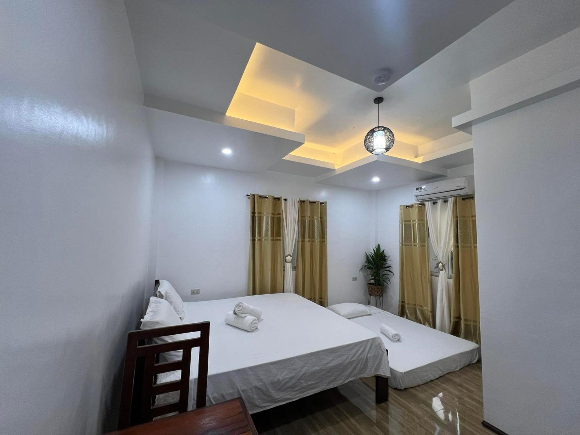 Rich-Vania Suites General Luna  Extérieur photo